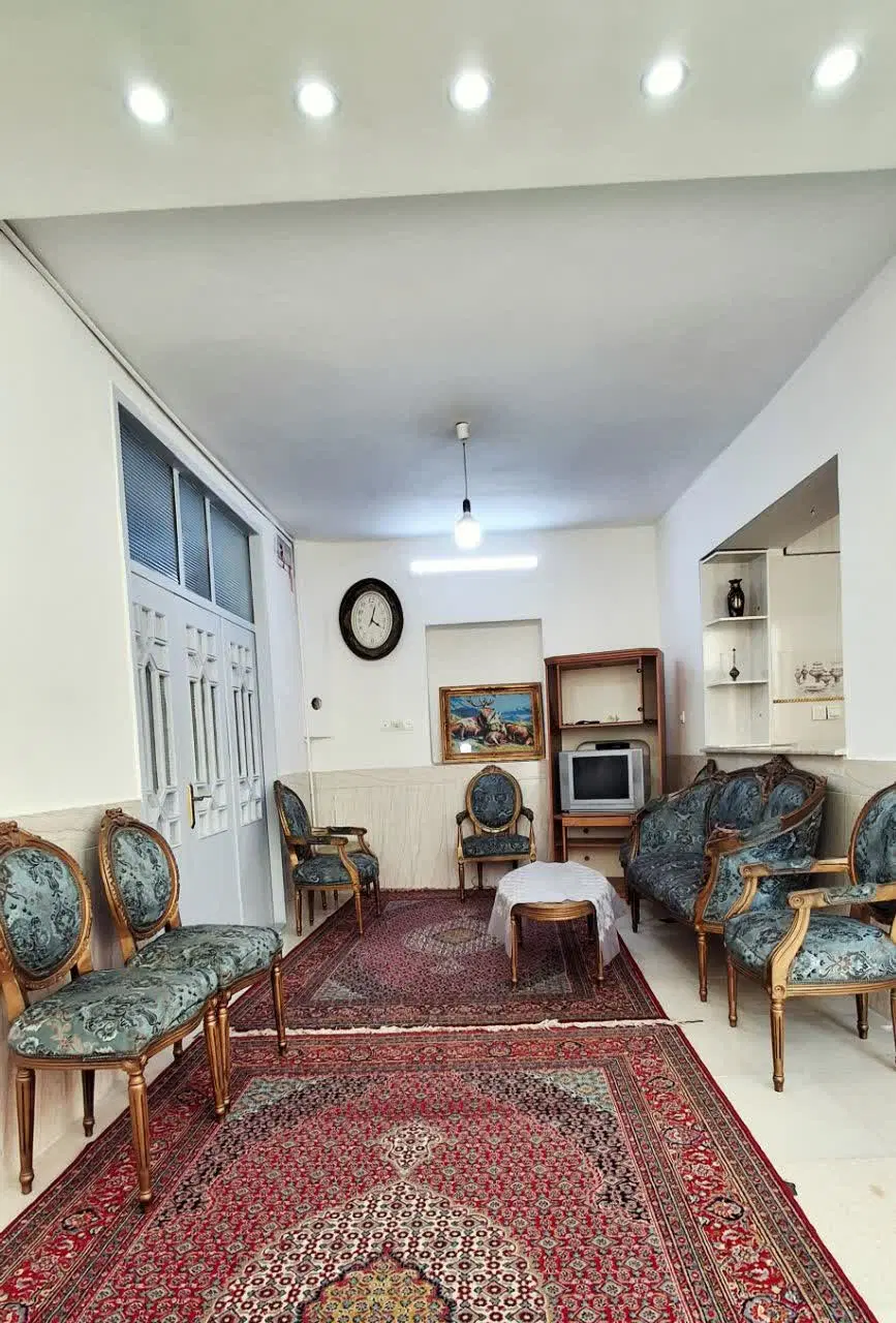 واحد یک و دوخوابه ویلایی نزدیک حرم با پارکینگ