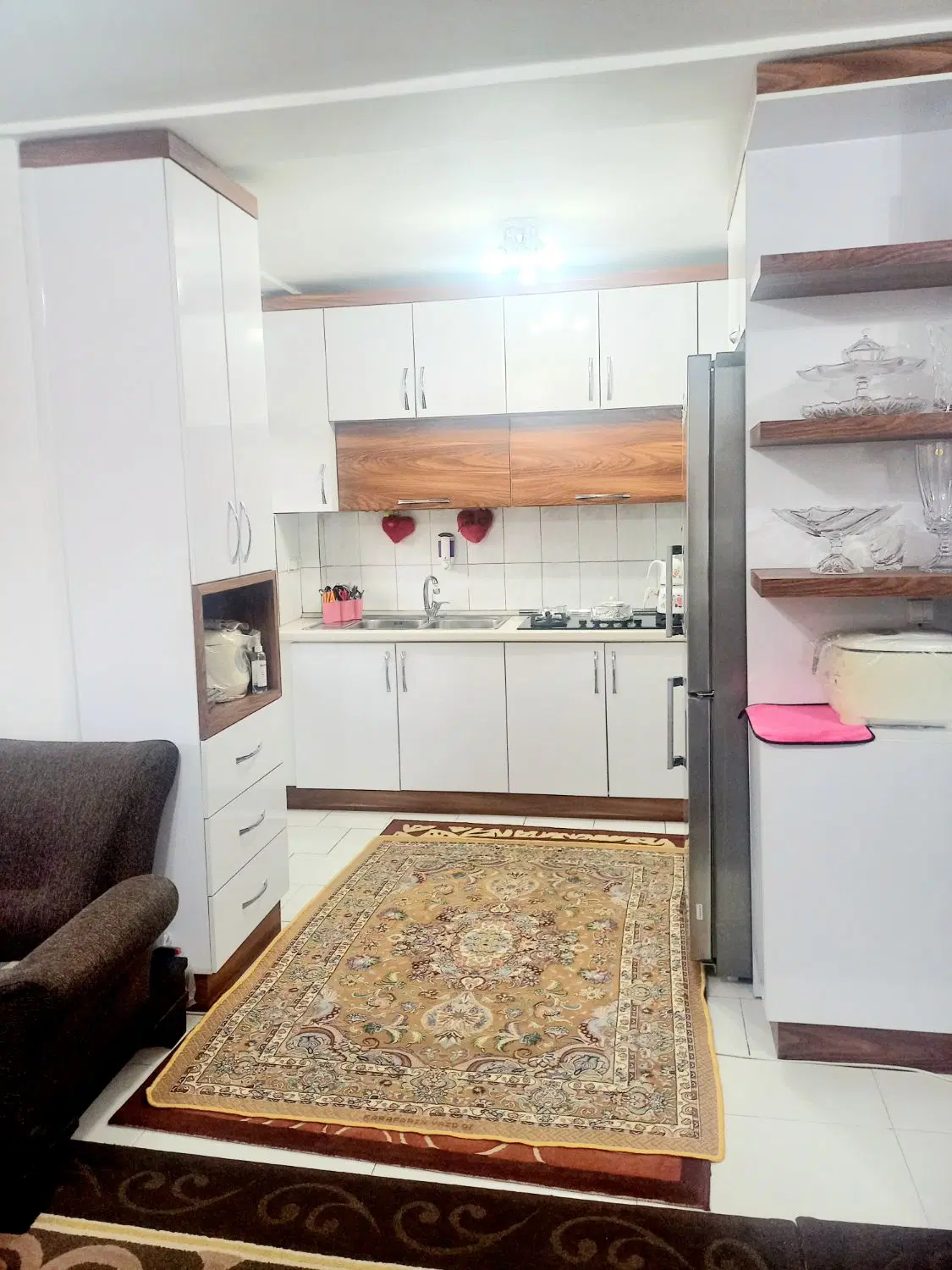 آپارتمان سند۷۰متری