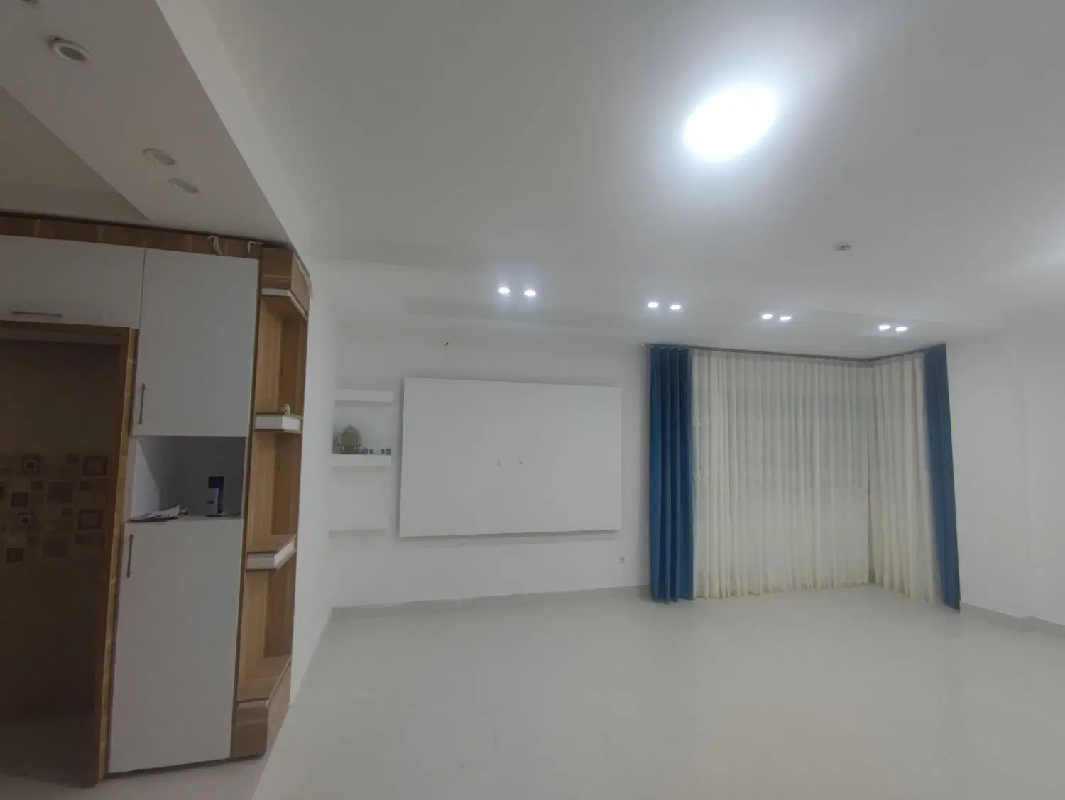 خانه آپارتمانی راهنمایی