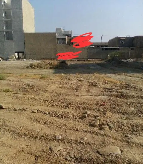 زمین ملک آباد ۱۹۸ متری