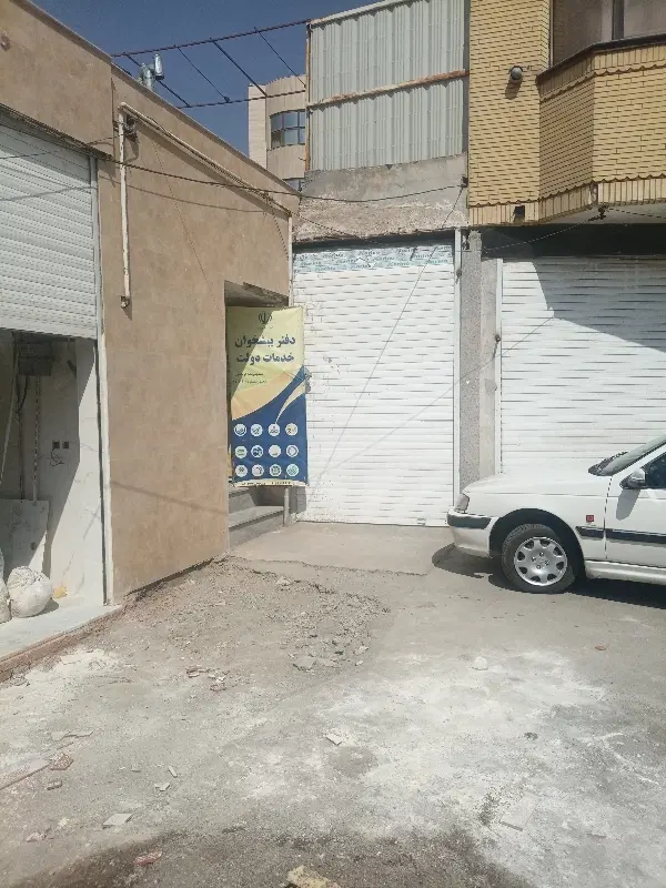 15متر مغازه حاشیه کریمی