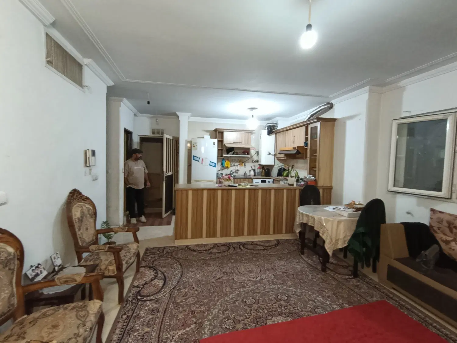 آپارتمان یک خوابه دولت غربی