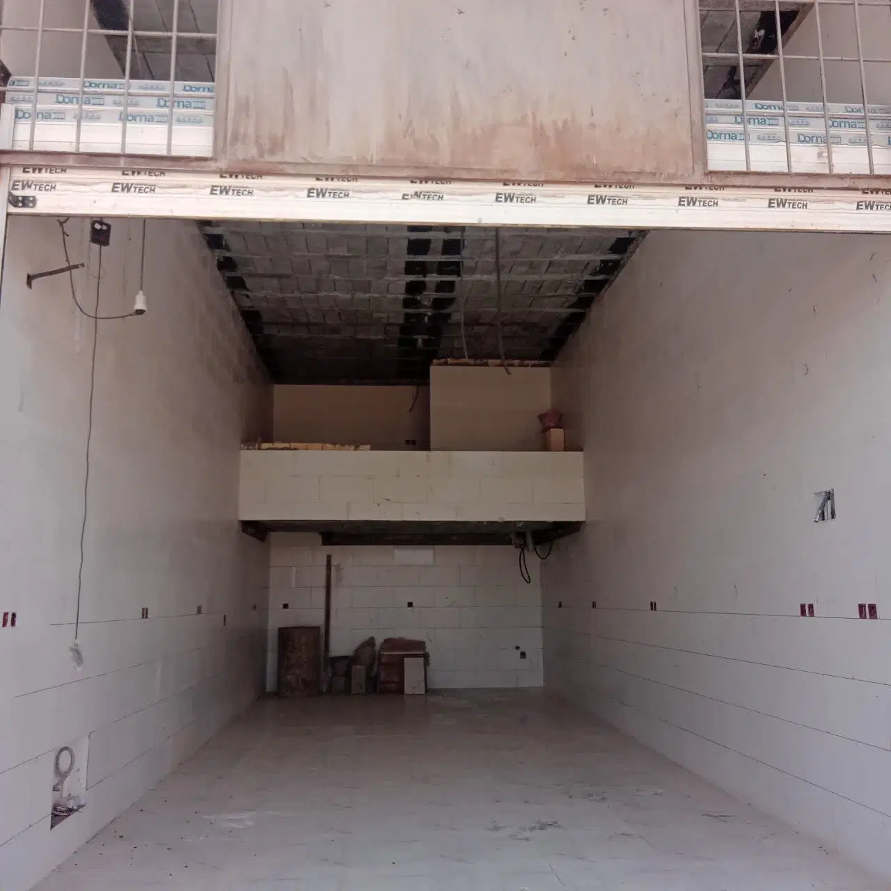 مغازه فروشی