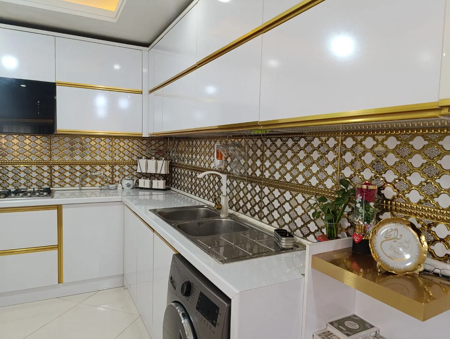 ملک دو نبش ۱۳۰متری توس بصیر ۲۸