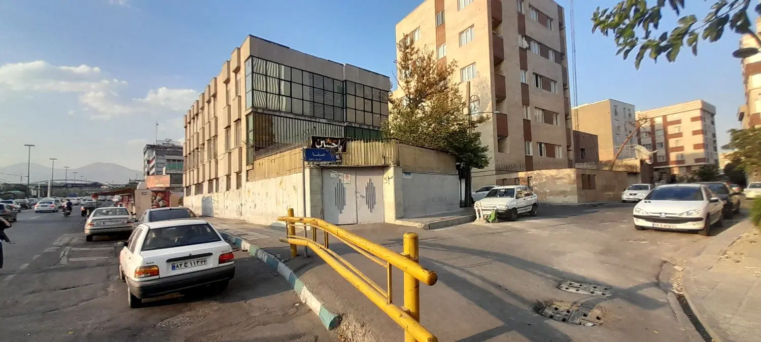 واحد ۹۹متری همکف شمالی و ۳کله نورگیر