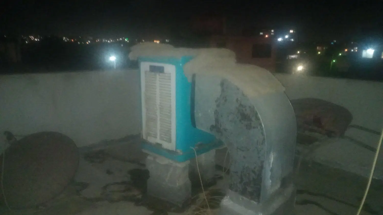 فروش مغازه به همراه یک واحد مسکونی