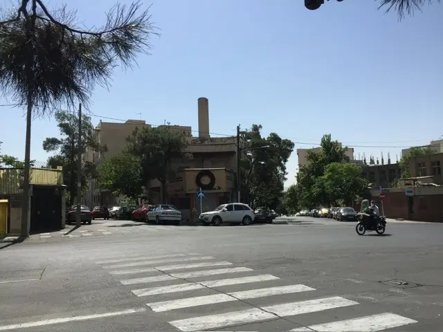 ۴۹۰متر_۳ نبش تجاری مسکونی