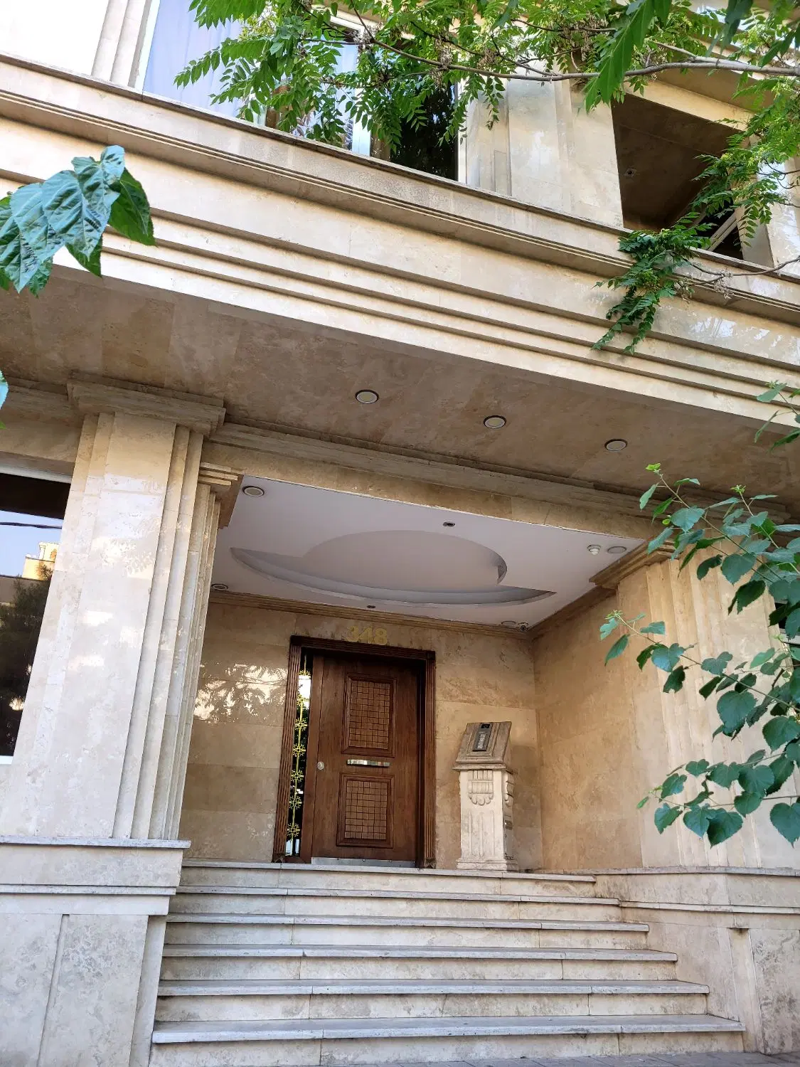 رهن کامل ۹۵متر دوخواب فول امکانات