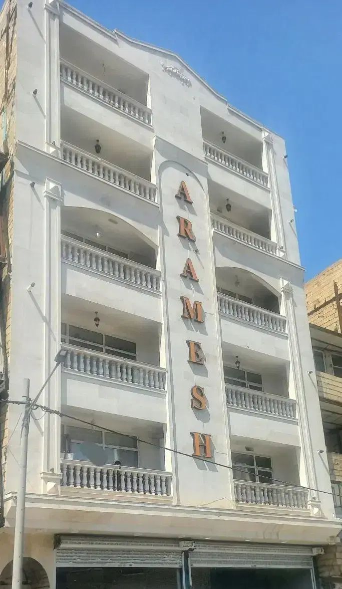 آپارتمان ۱۳۰متری