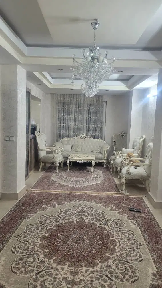 اجاره واحد ۸۵ متری خیابان دانشگاه