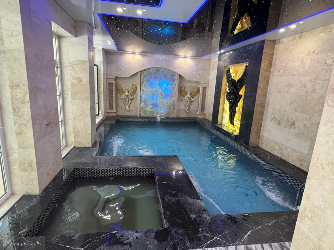 اجاره عمارت استخرجکوزی  در کلار اباد