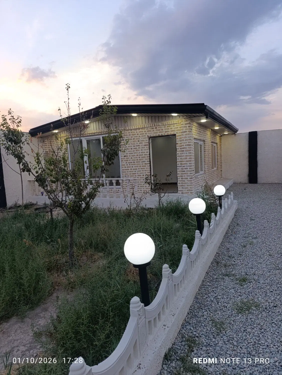 باغچه ویلا شهریار فرارت