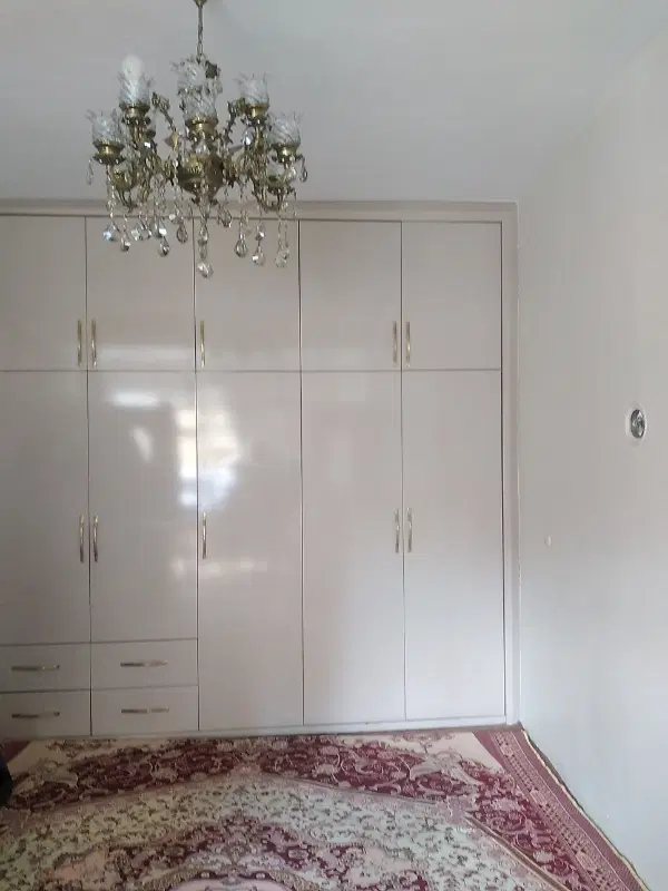 حیاط ۱۰۰متری در حجتی قره تاجی بفروش می رسد .