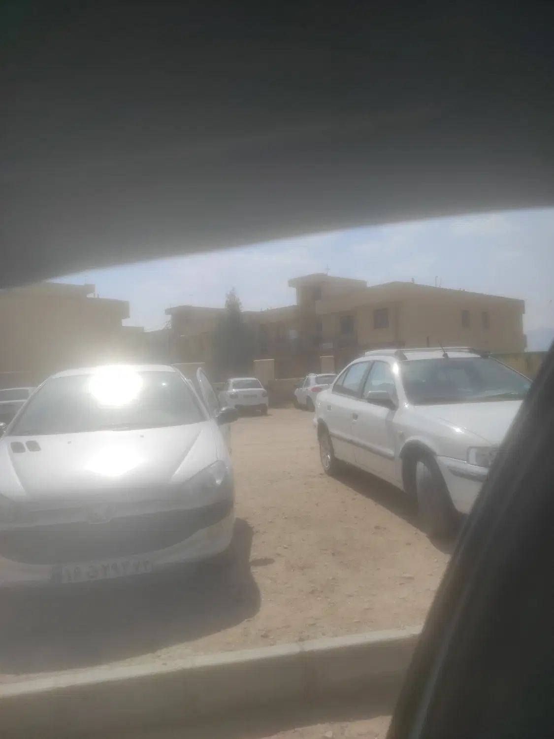 رهن و اجاره آپارتمان  طبقه همکف در مجتمع ارم