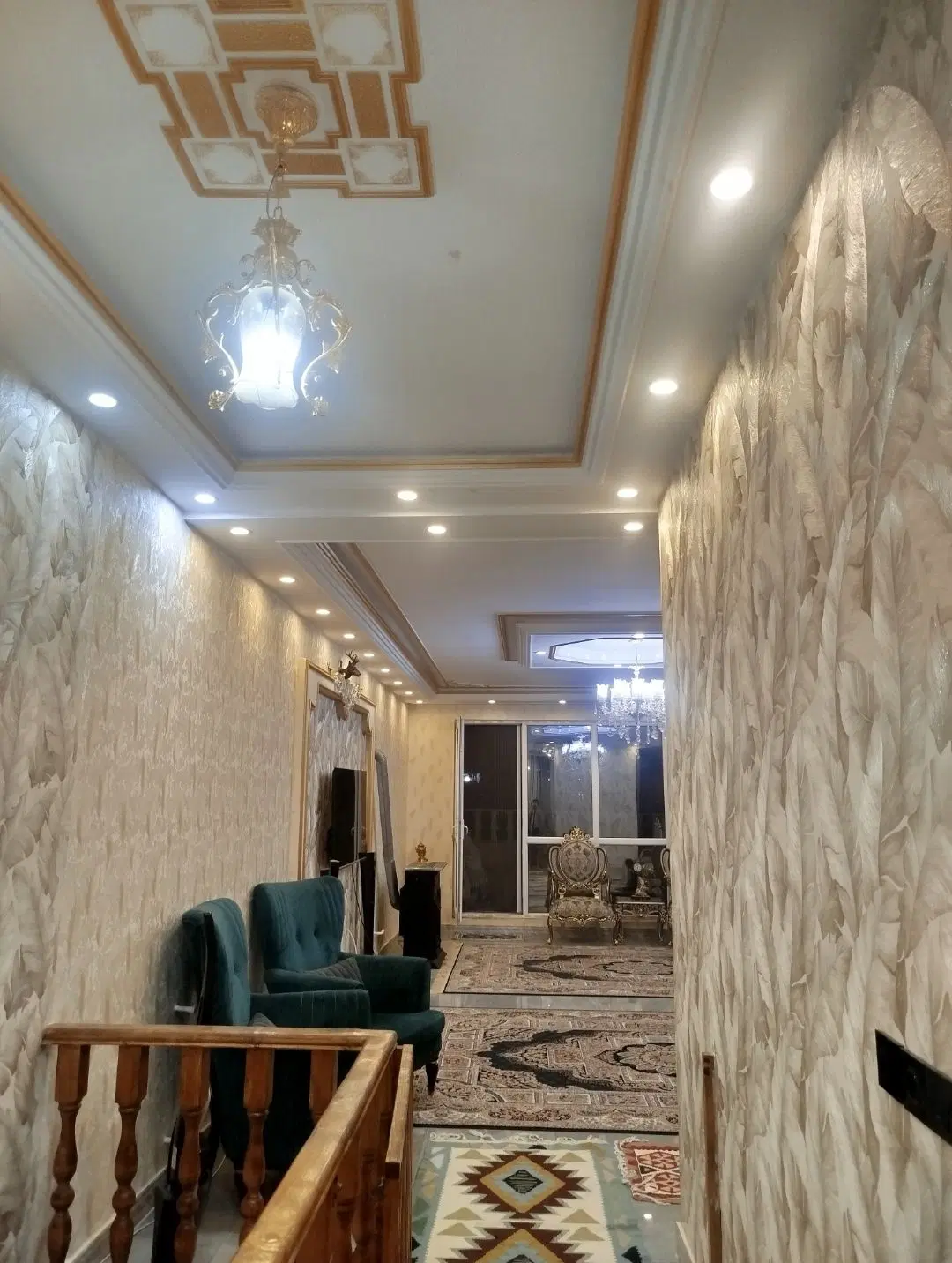 خونه دو طبقه