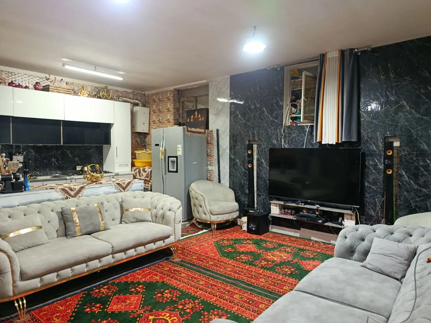 منزلی دوخوابه تجاری مسکونی