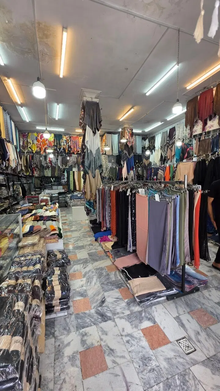 فروش ملک و سرقفلی - پشت بازار رضا