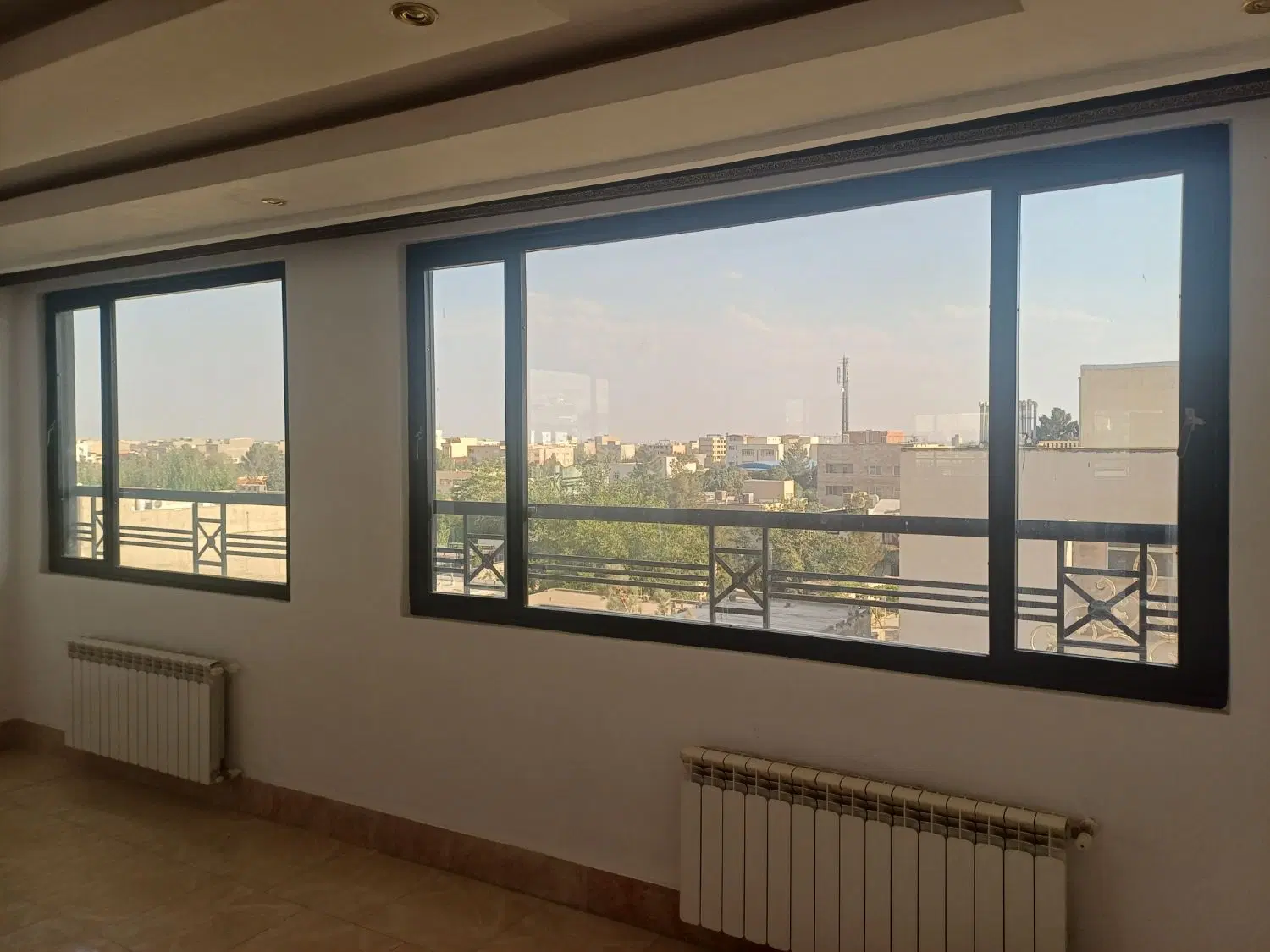 اپارتمان۱۱۰متر سنددار رونما فول کمالشهر باغ زمانی