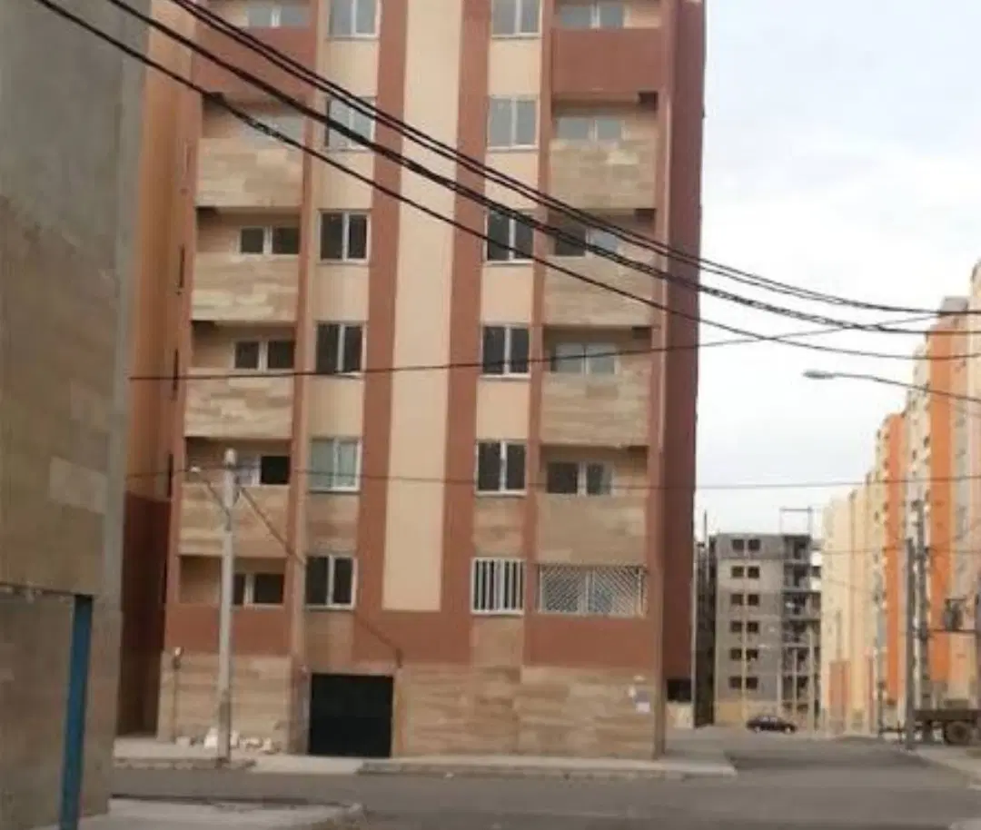 مهرگان ۷۵ متری آکام