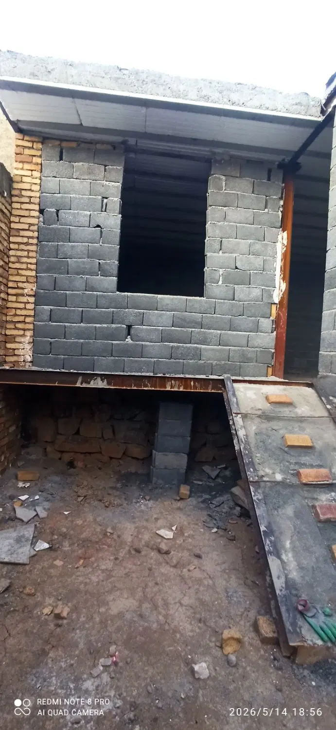 خانه 16۷متری نیمه کاره نایسر