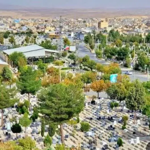 قبر خالی در باغ فردوس سه طبقه