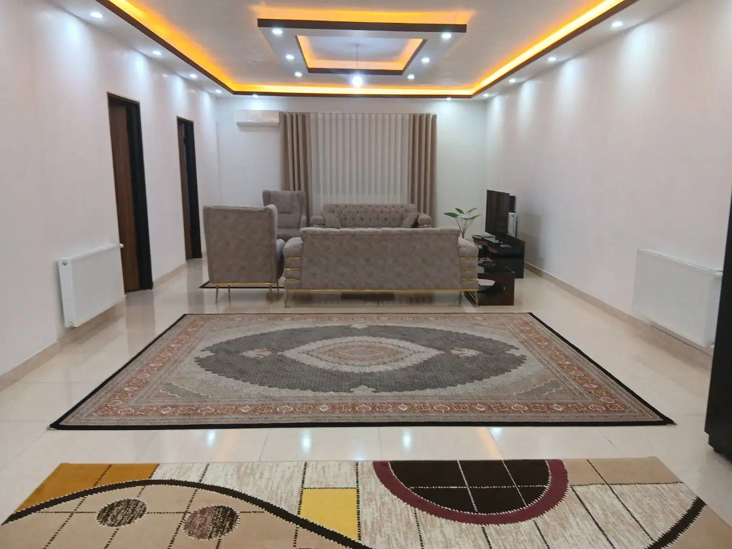 خونه ۱۴۰ متری استقامت