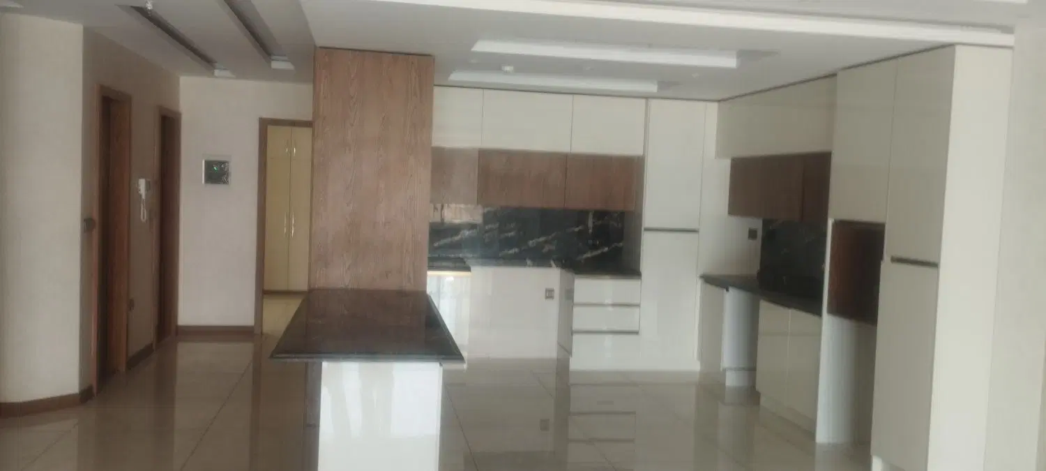 آپارتمان سه خوابه مستر جنوبی