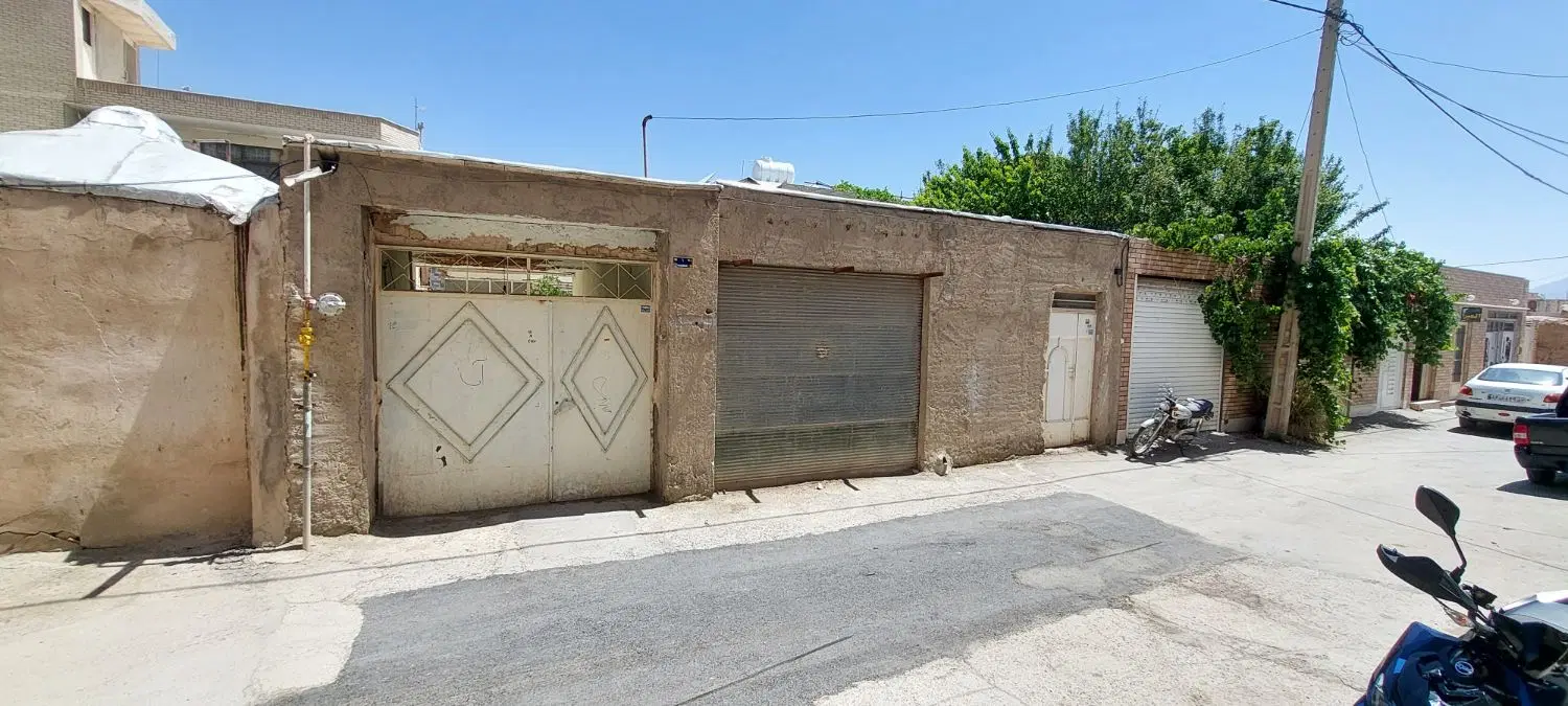 خانه قدیمی ۲۵۷ متری درچه ولاشان سند ارتفاع دار