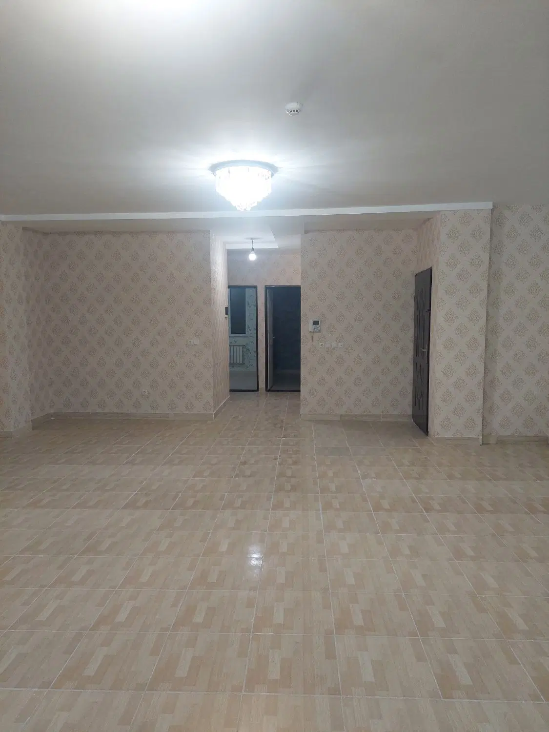 فروش و معاوضه آپارتمان۳ خوابه