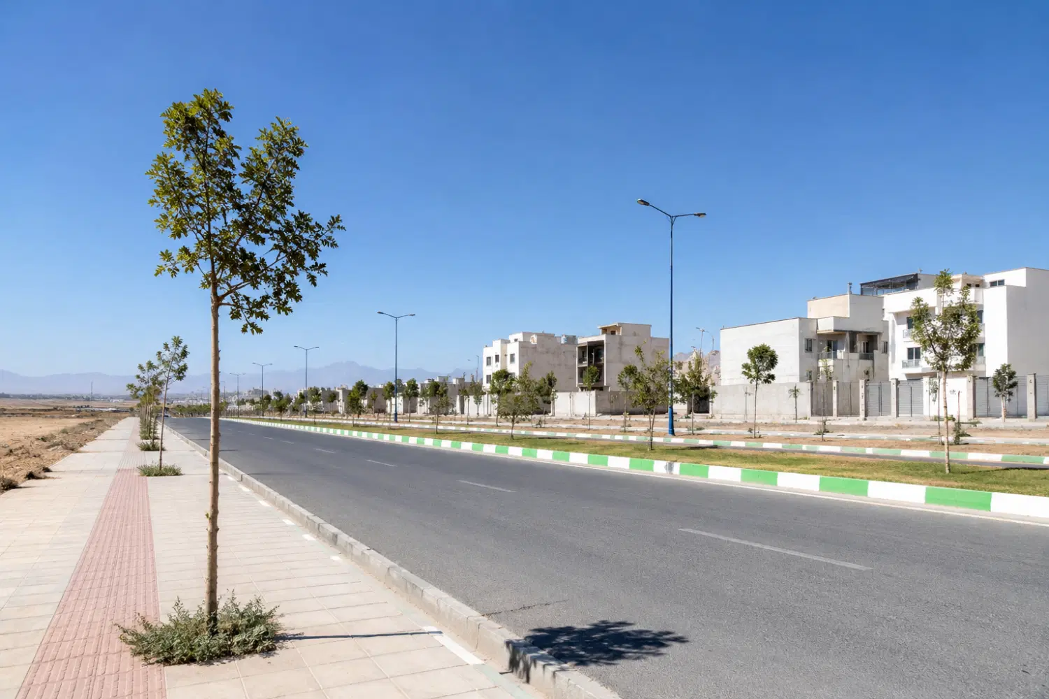 فروش امتیاز زمین صدرا