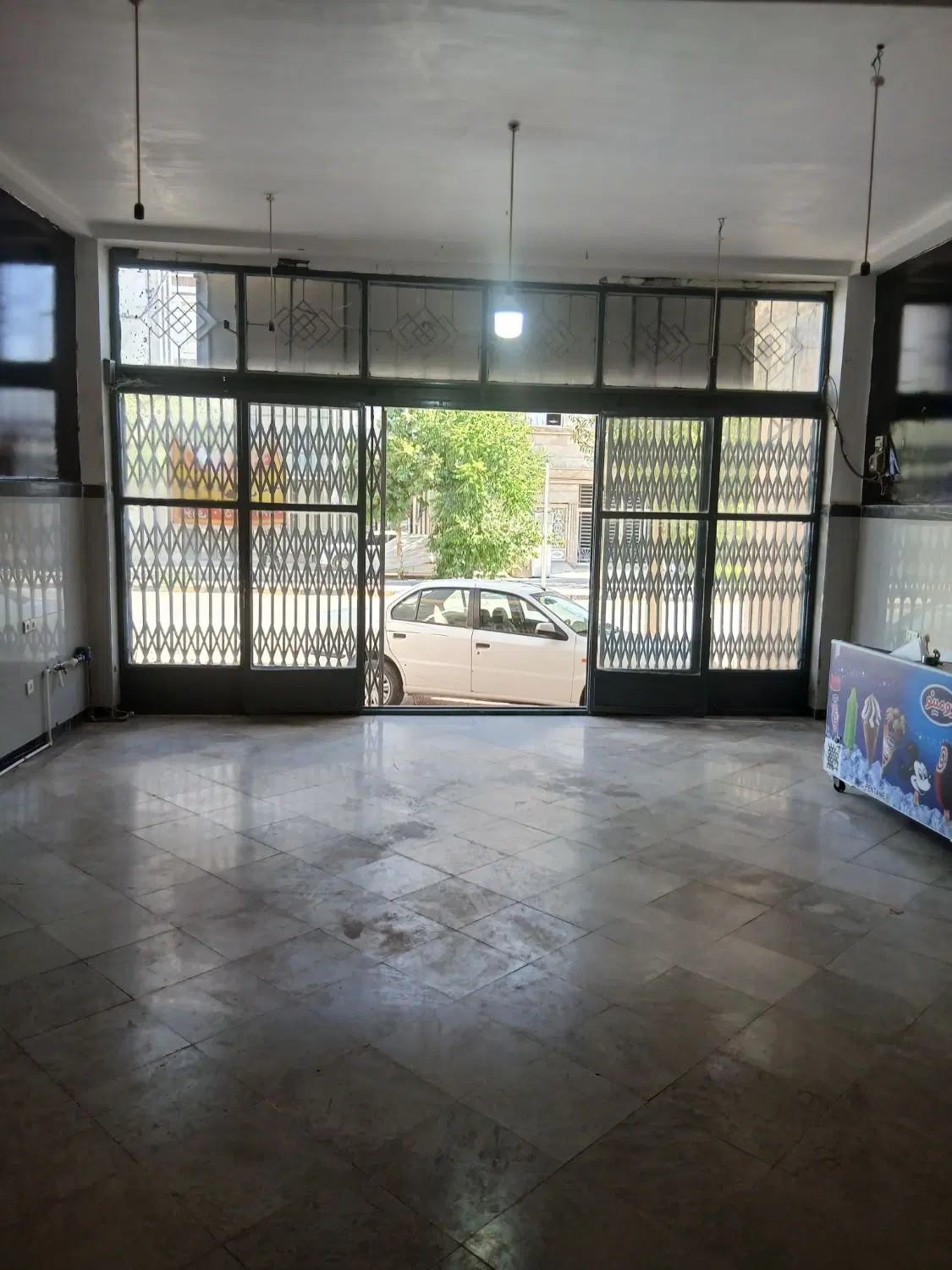 مغازه ۶۵ متر اجاره‌ای