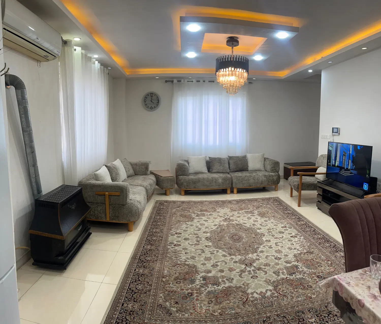 فروش‌ ساختمان طبقه‌۱ و۲