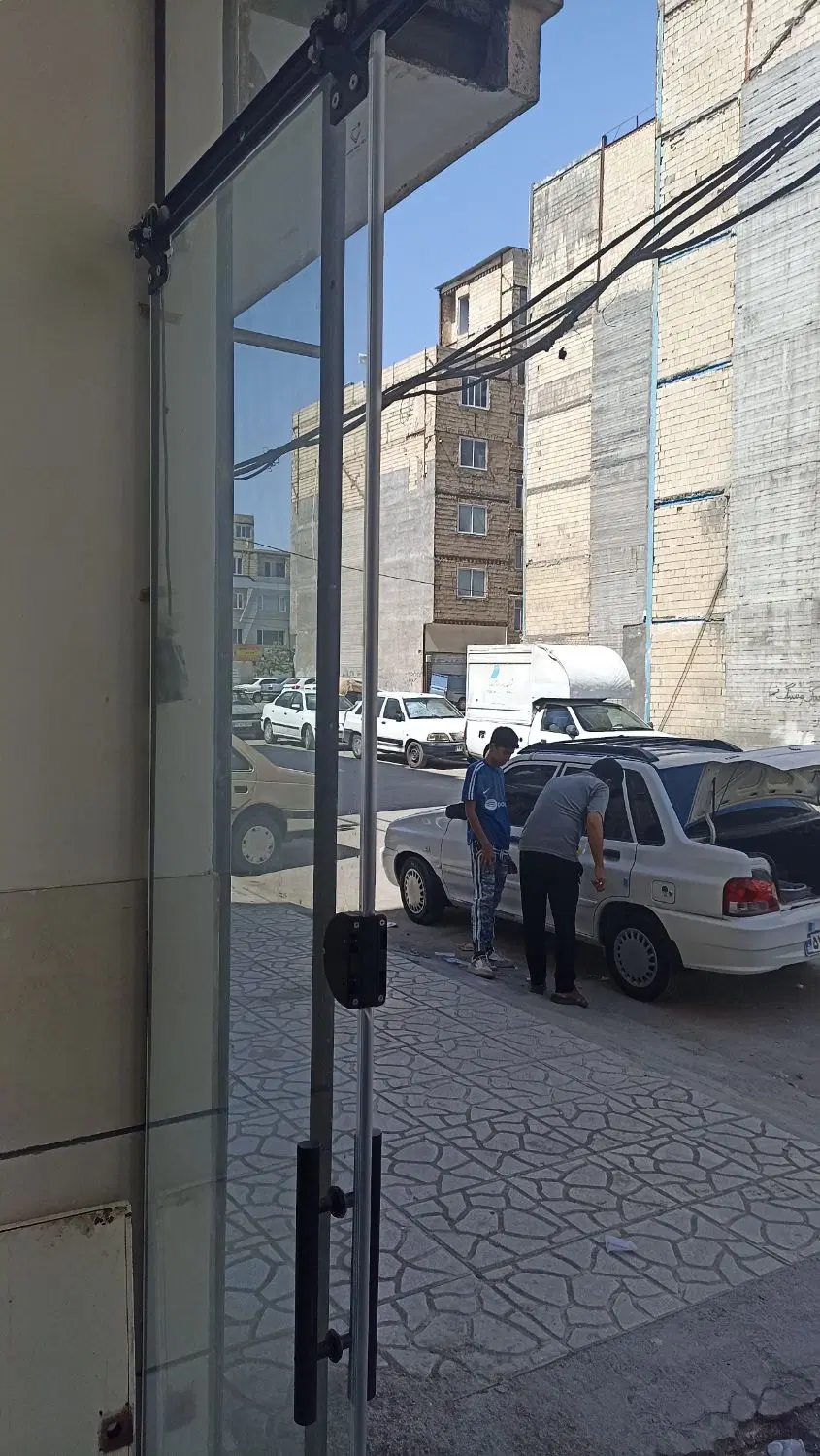 مغازه فروشی