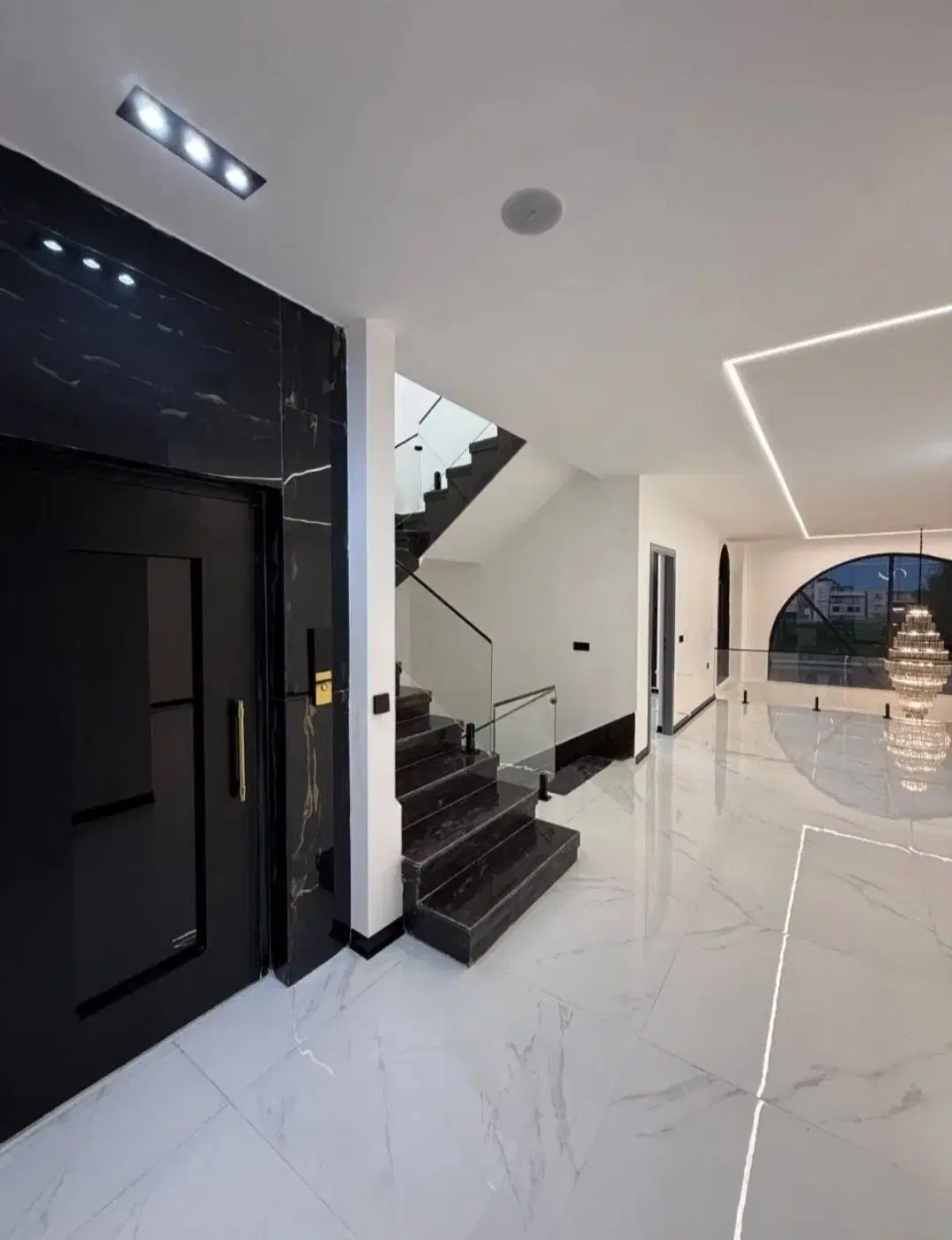 عمارت نمامدرن مجلل_فول آپشن*استخرداخلی