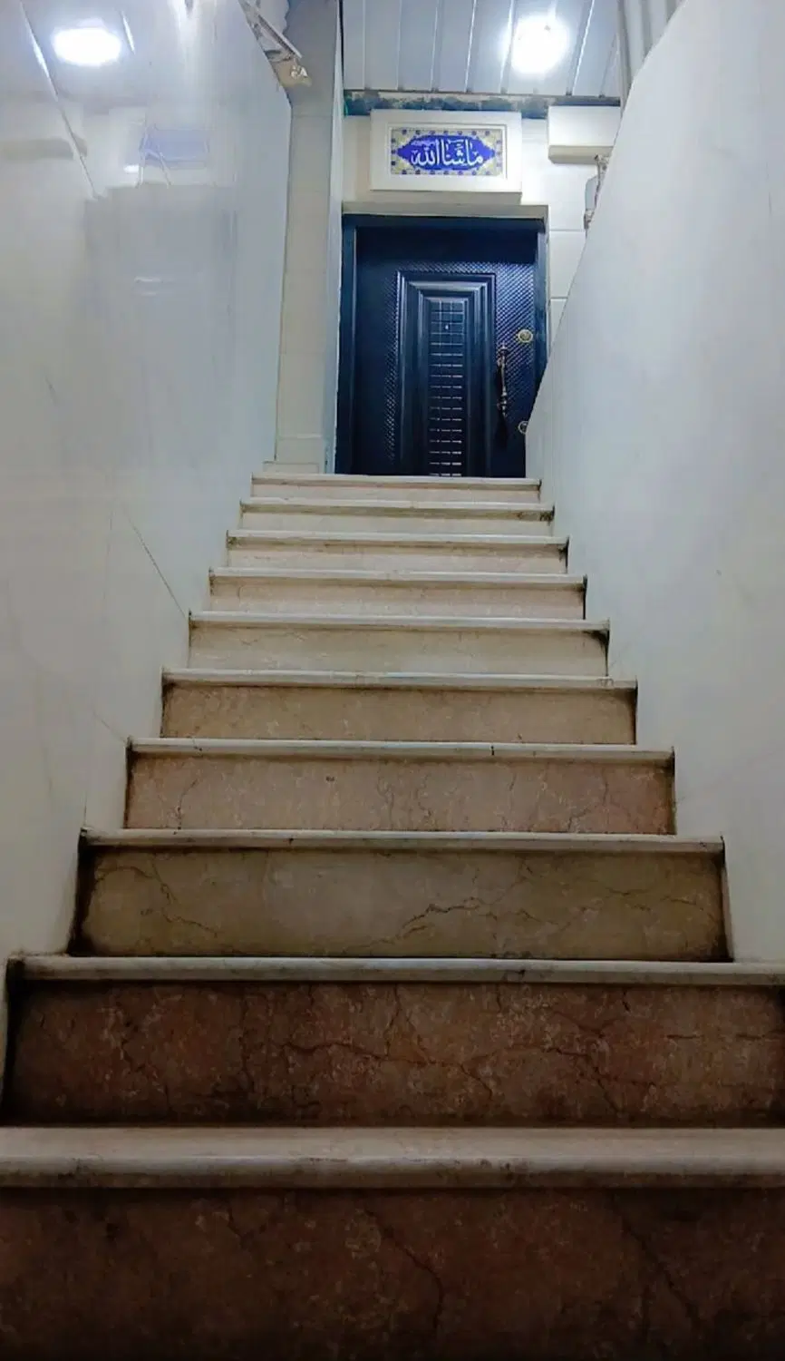 خونه طبقه بالا ولایت