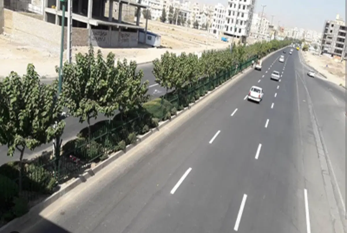 زمین مسکونی،جنوبی، ۲ نبش،بر خیابان ۳۰ متری،تراکم ۵