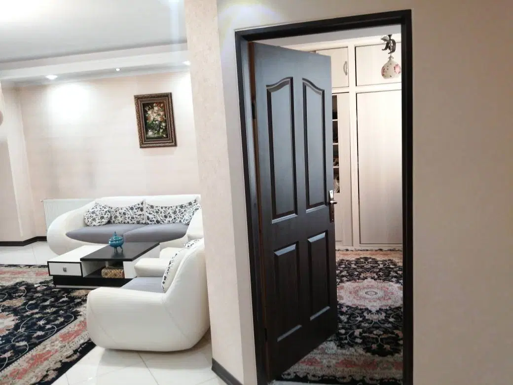 ((تهرانسر آپارتمان ۸۴ متری دو خواب فول امکانات))