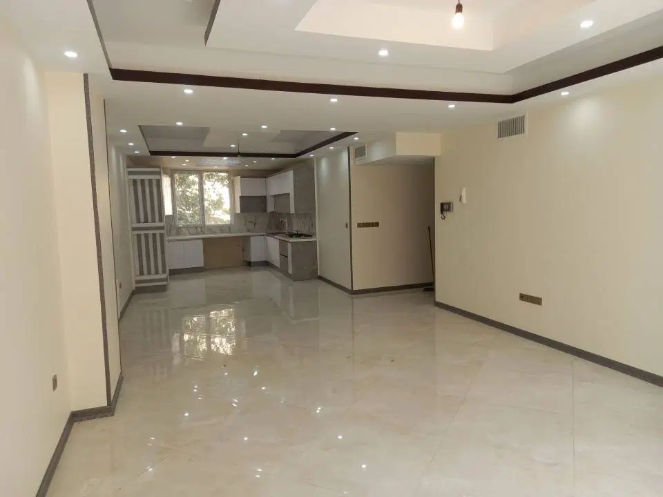 114 متر _ خوش نقشه _ نورگبر خوب