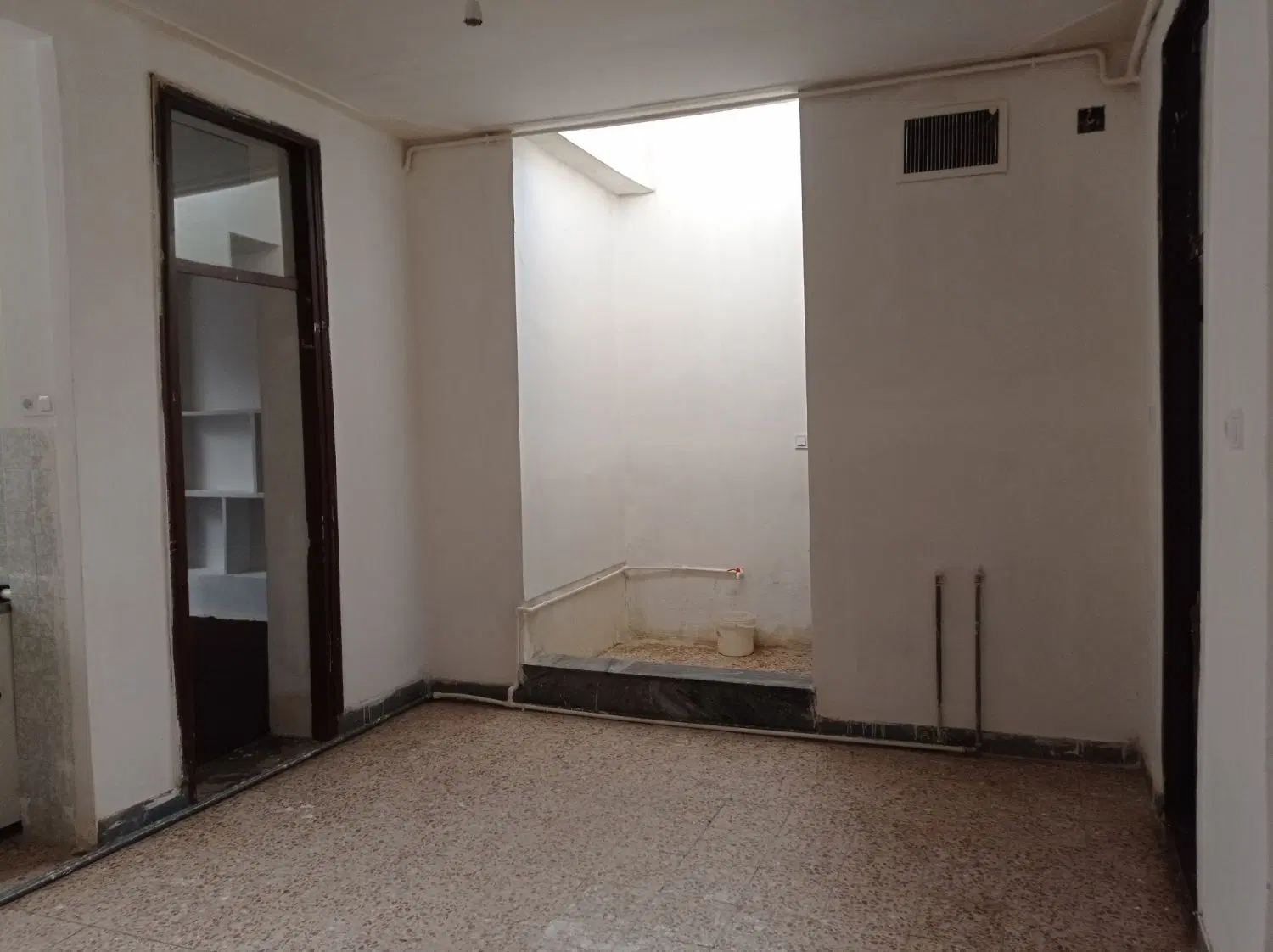 خانه در حکمت آباد ۱۰۱ متری