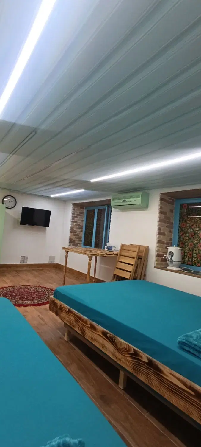 اجاره سوئیت ۱۵۰ ساله در بازار شهرداری رشت