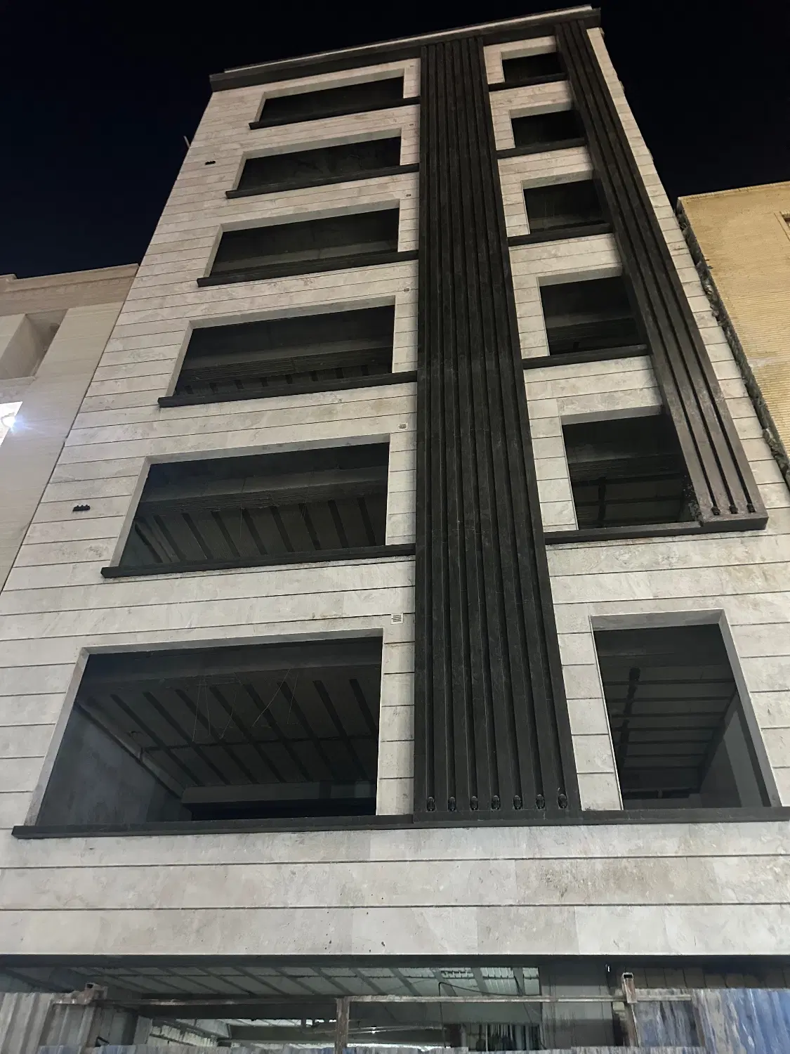 فروش واحد آپارتمان ۱۳۸متر شهرک نور شخصی ساز