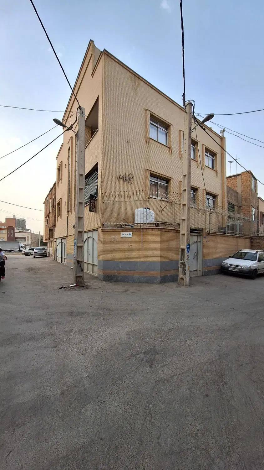 آپارتمان ۱۱۲ متری خیابان رباط اول