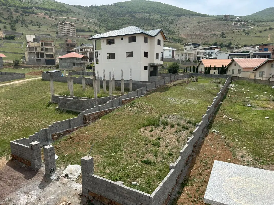 750 متر زمین دیوارکشی‌شده کردمحله