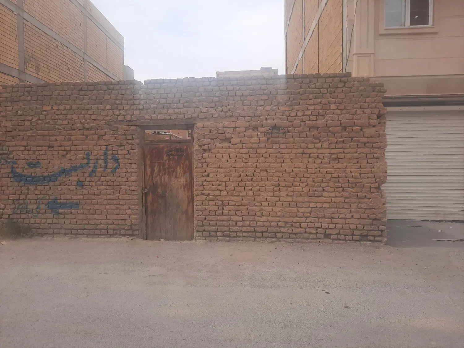 زمین مسکونی