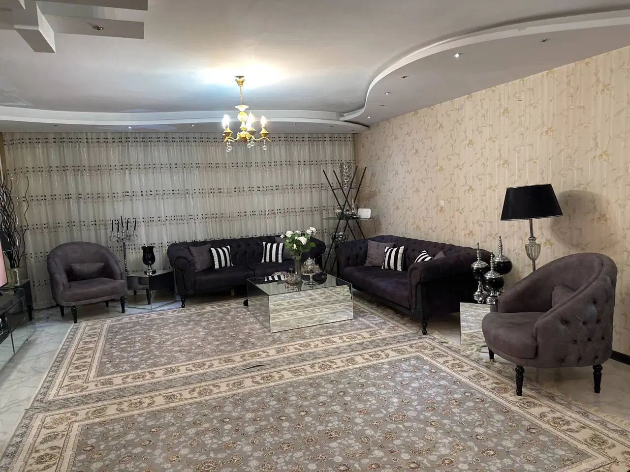 فروش_ خانه ویلایی_۲طبقه شیک_ شهرک زیبای مدرس