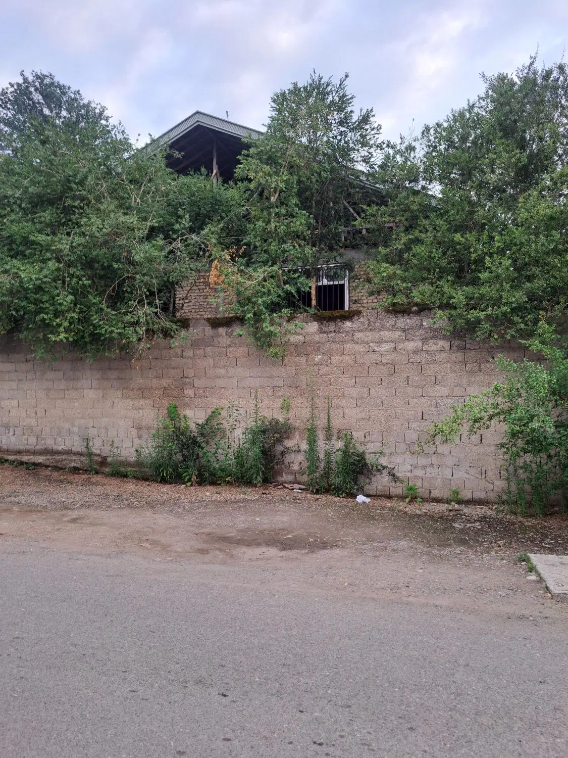 خانه نیمه ساز دارای سند تک برگ