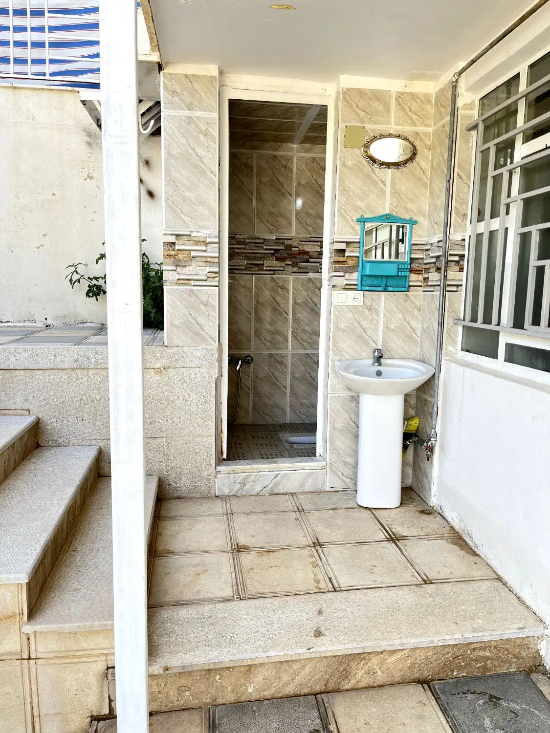 همکف حیاط دار مجزا سپیدان(اردکان)