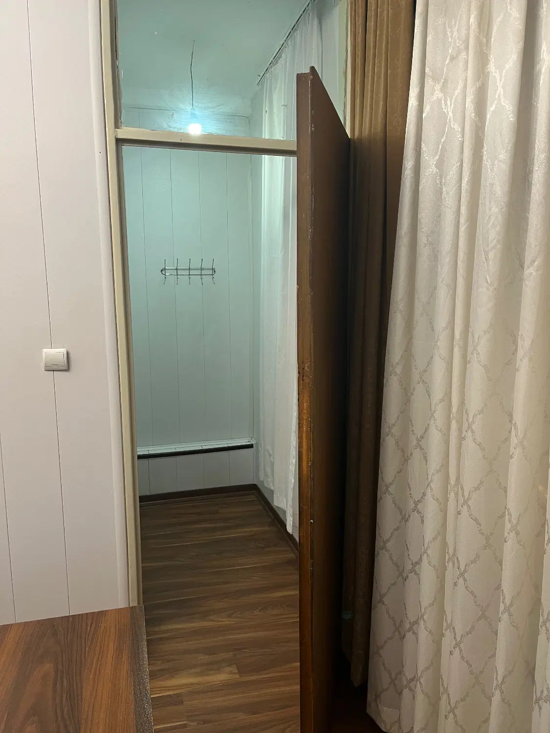 اجاره اتاق اداری مبله رو به خیابان جانبازان