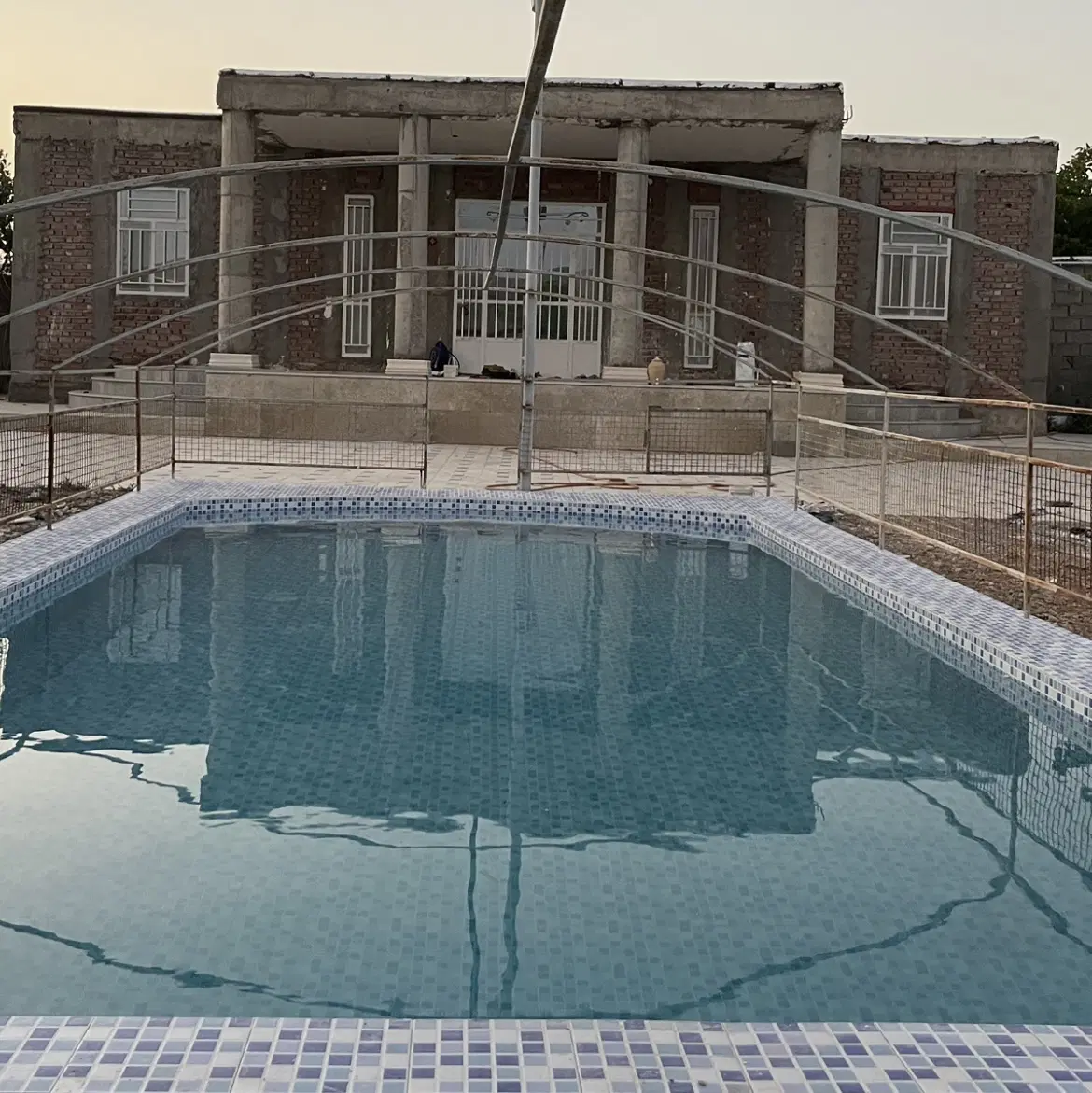 باغ ویلا معزآباد سردر بندر چترود