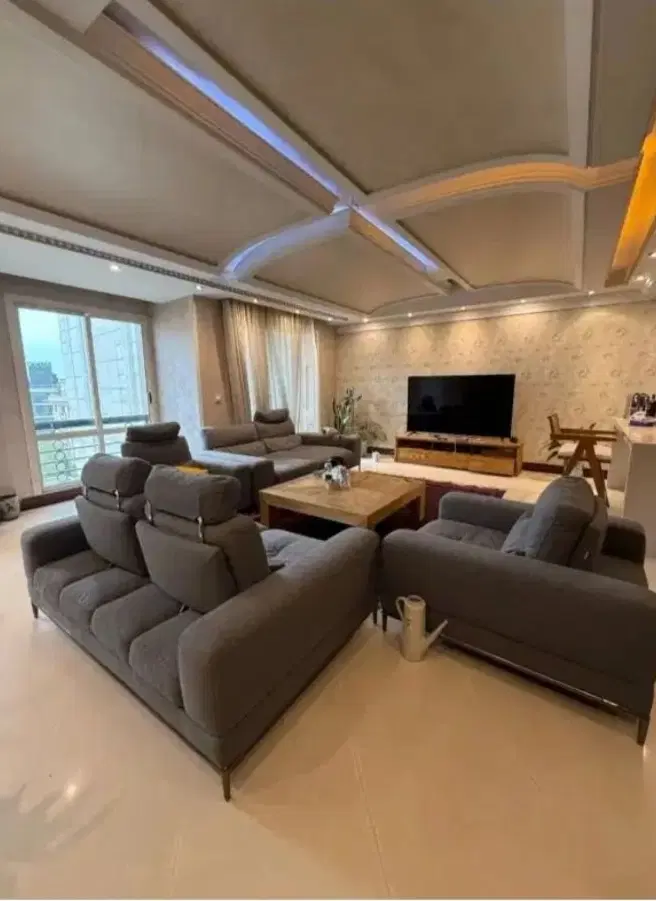 ۷۰ متری _ بهترین لوکیشن منطقه _ دو خواب